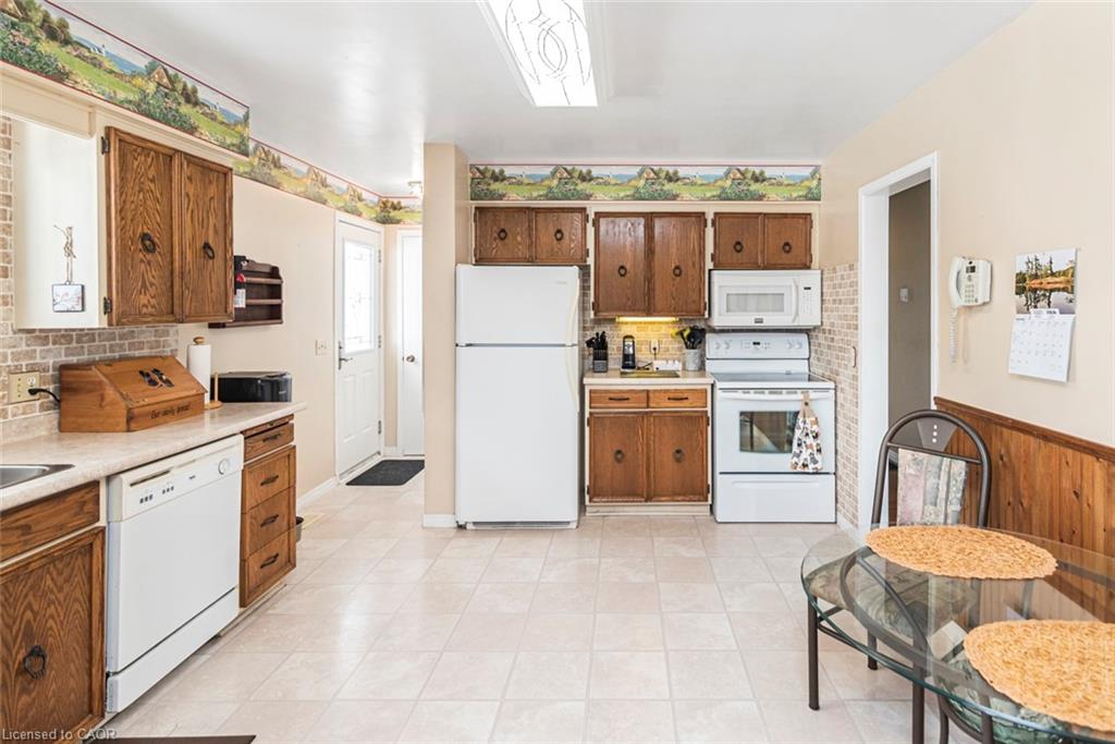 3271 Rainham Road Property Photo 10