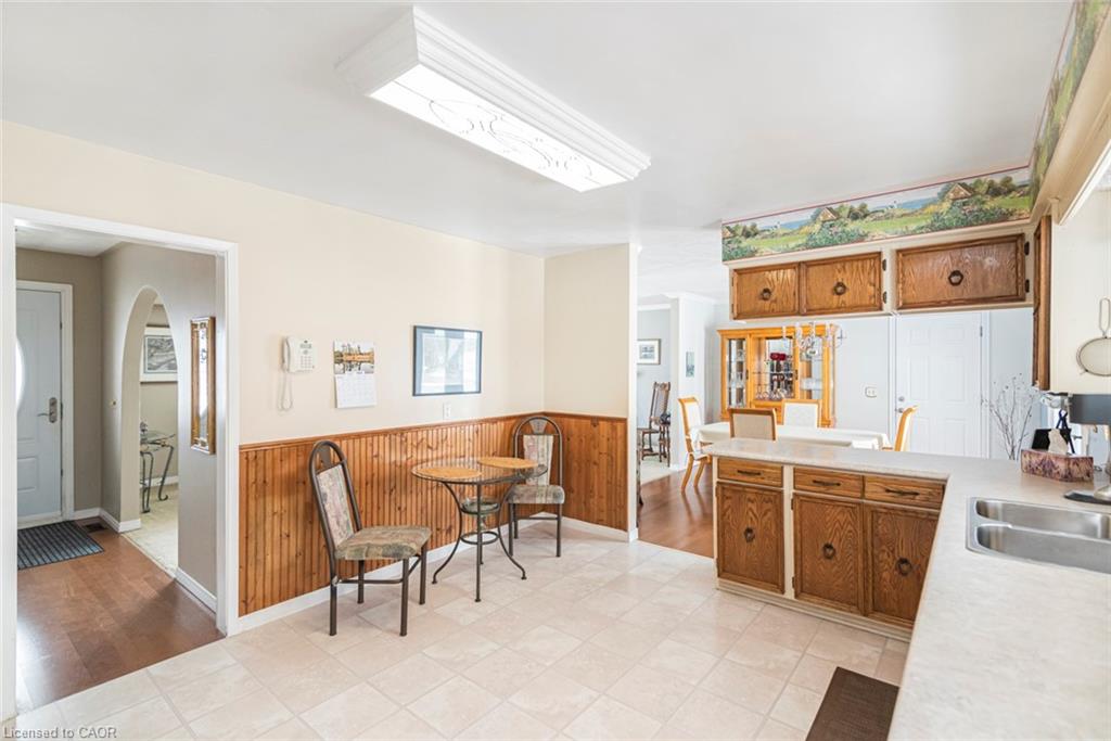 3271 Rainham Road Property Photo 11