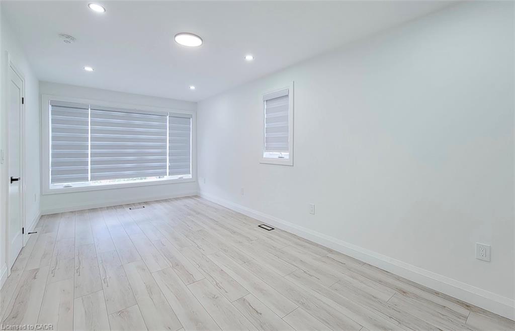 10 Devonport Street Property Photo 11