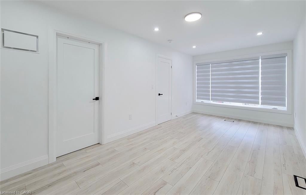 10 Devonport Street Property Photo 12