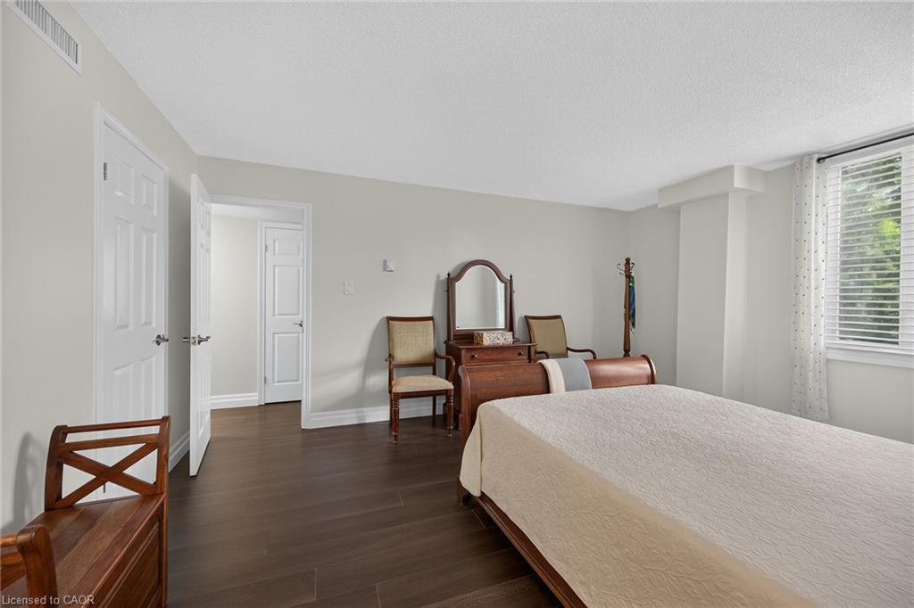 308-150 Wilson Street W Property Photo 27