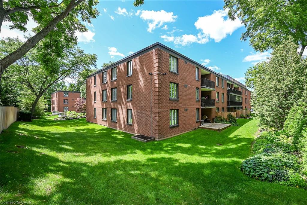 308-150 Wilson Street W Property Photo 46