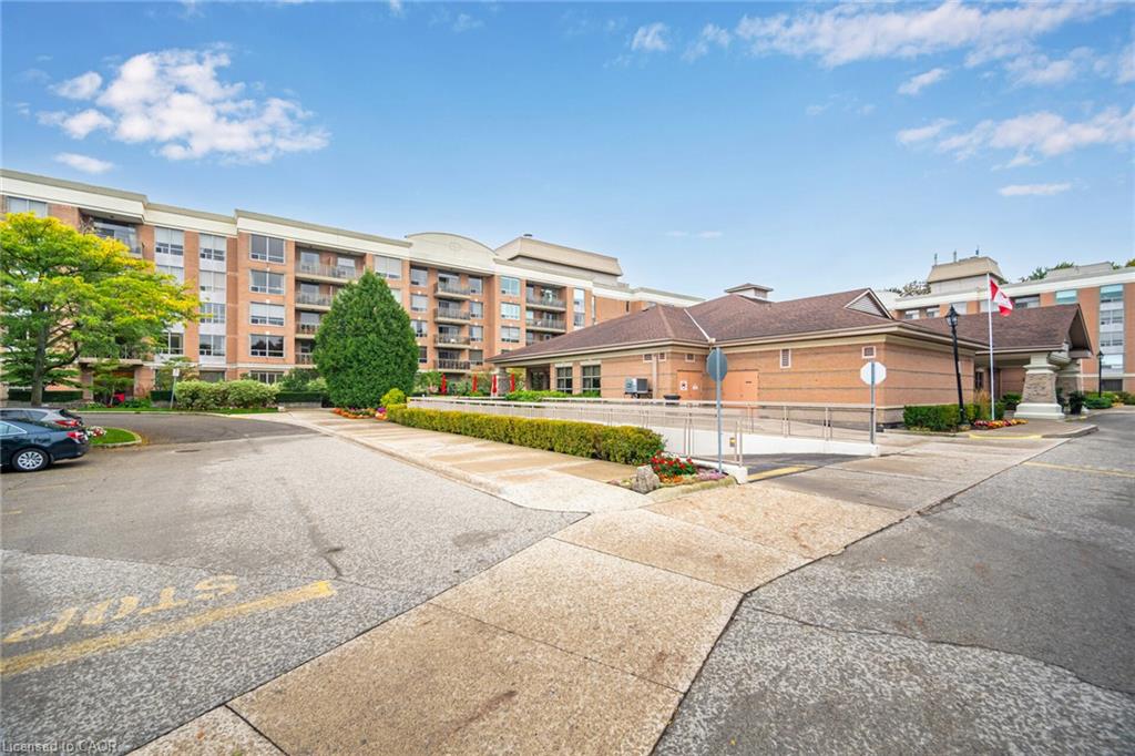 1406-100 Burloak Drive Property Photo 2