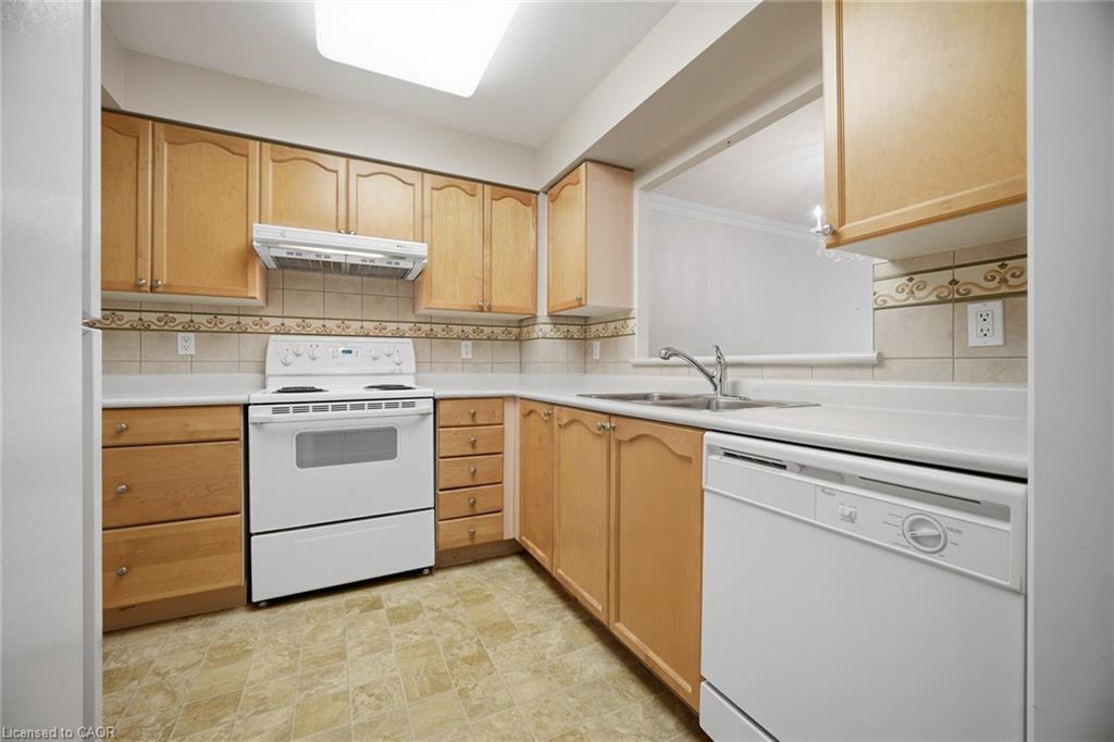 1406-100 Burloak Drive Property Photo 10