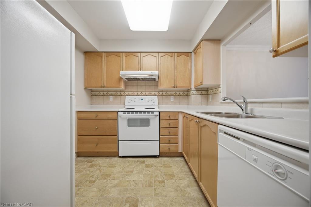 1406-100 Burloak Drive Property Photo 12