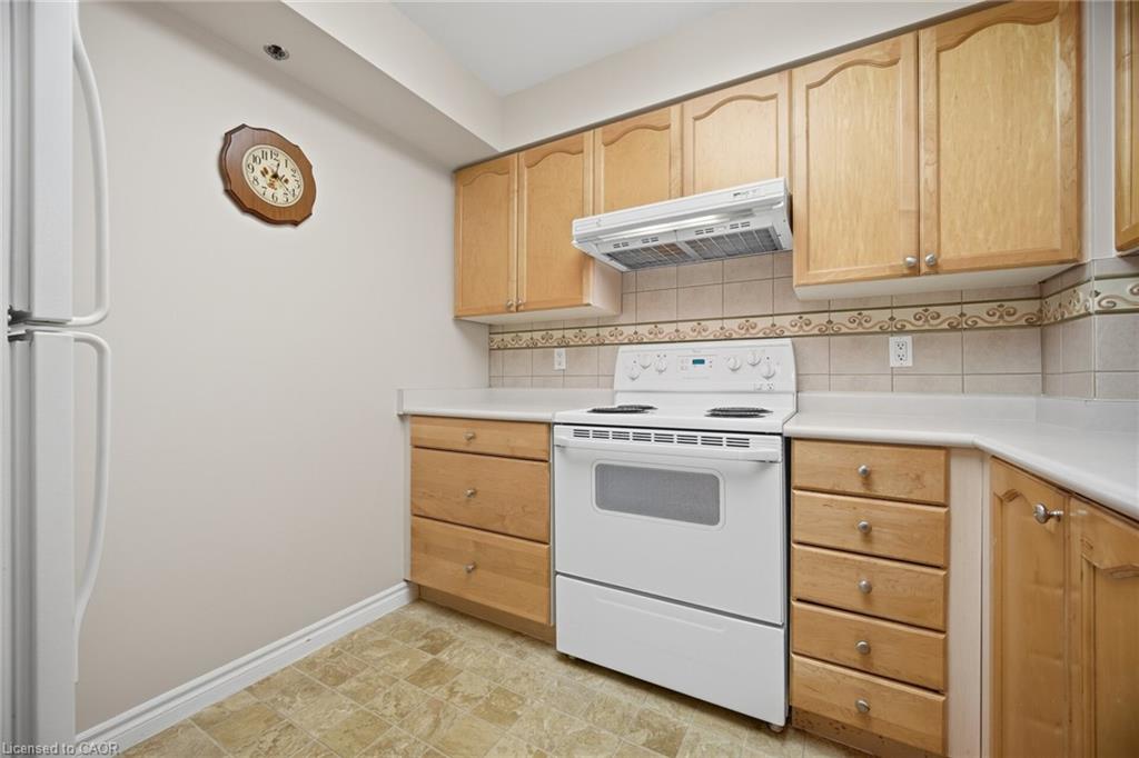 1406-100 Burloak Drive Property Photo 13