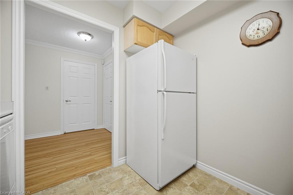 1406-100 Burloak Drive Property Photo 14