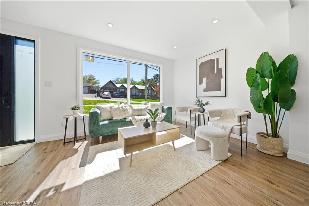 23 Aberdeen Street Property Photo 4