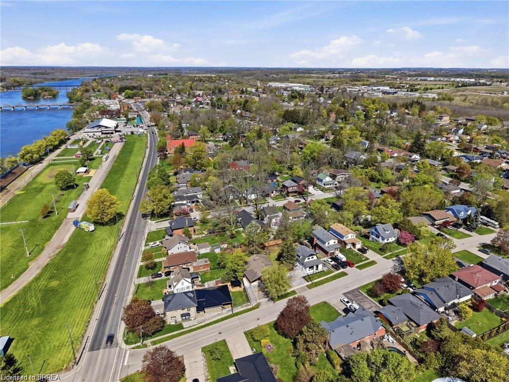 23 Aberdeen Street Property Photo 41