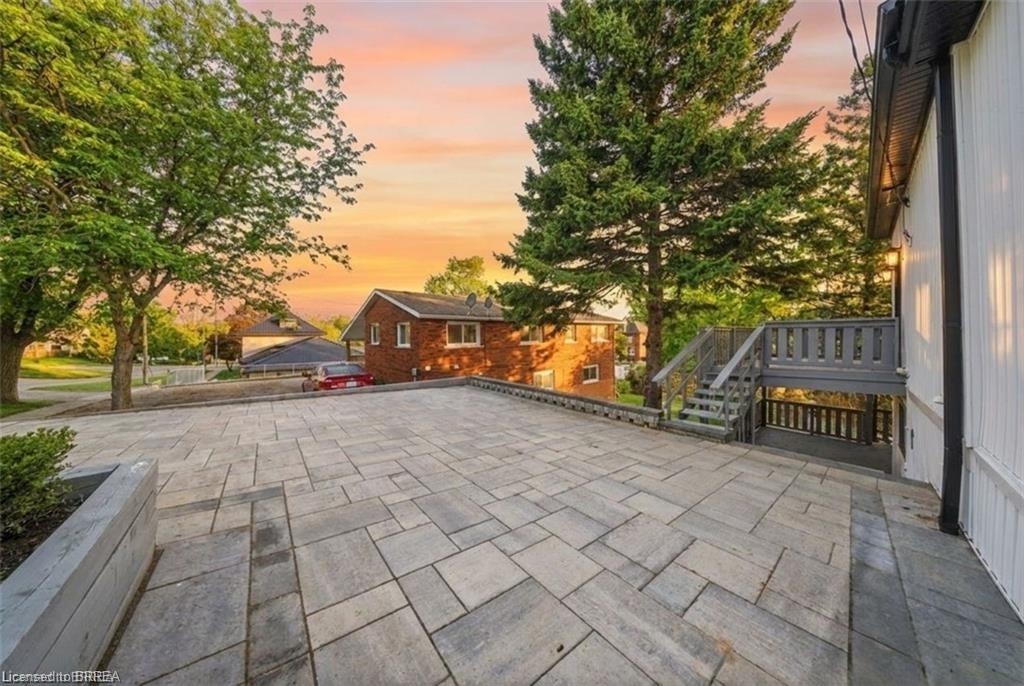 23 Aberdeen Street Property Photo 43