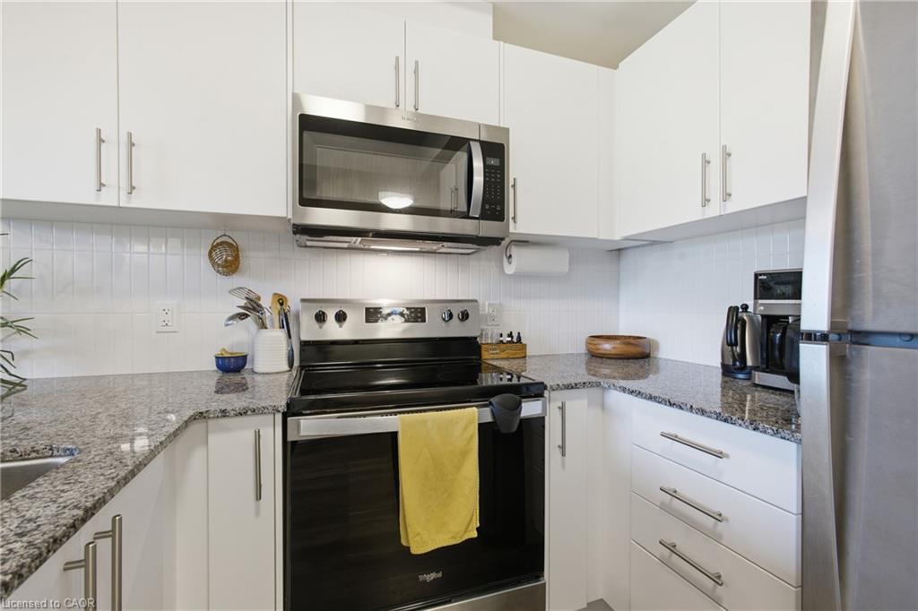 308-107 Roger Street Property Photo 16