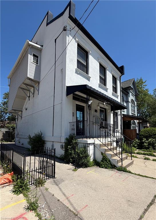 3-85 Wilson Street Property Photo 1