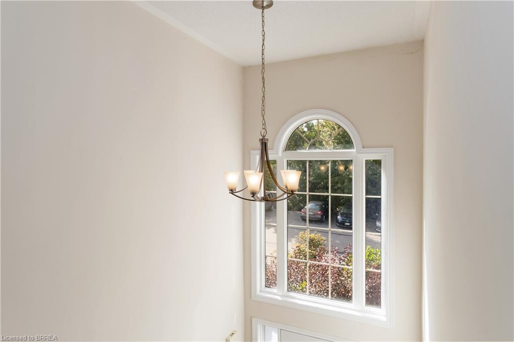 92-20 Mcconkey Crescent Property Photo 37