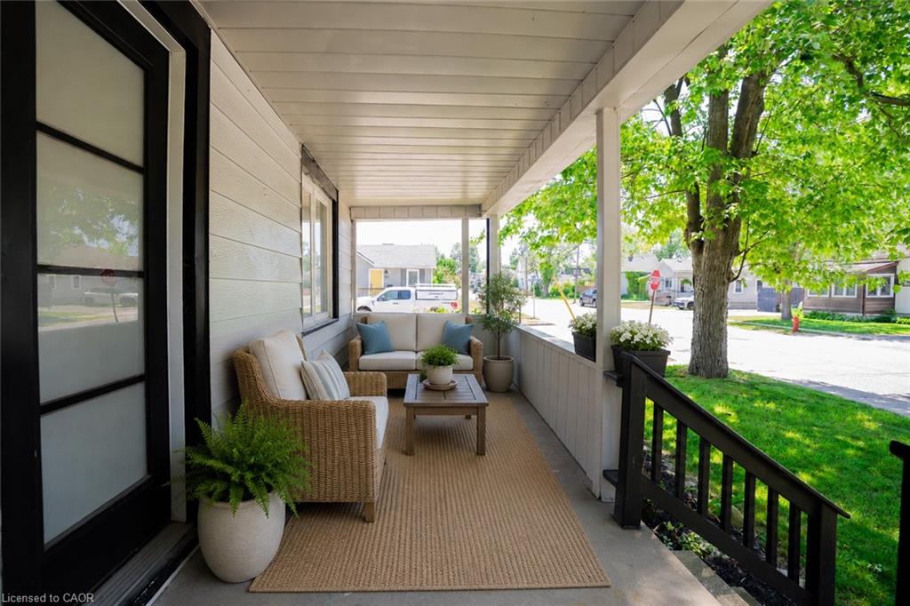 793 Steele Street Property Photo 4