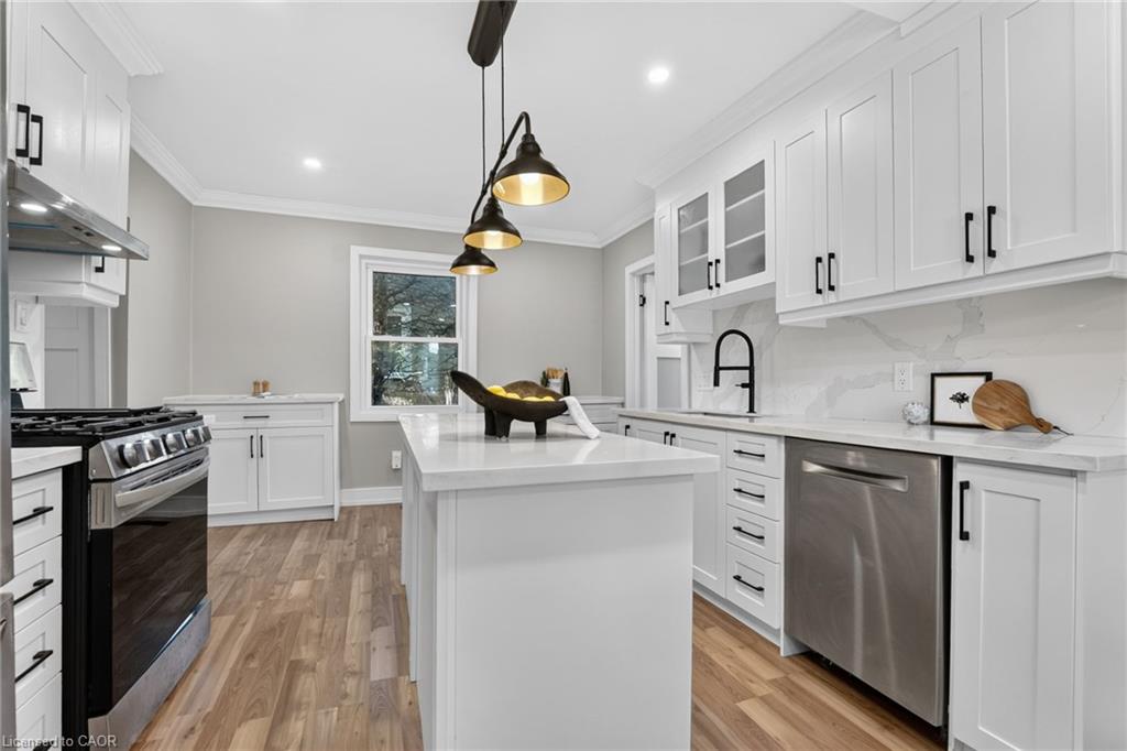 793 Steele Street Property Photo 19