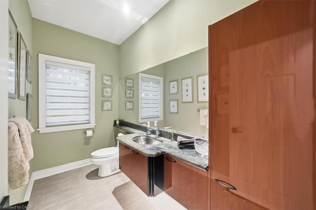 653 Glen Morris Road W Property Photo 22