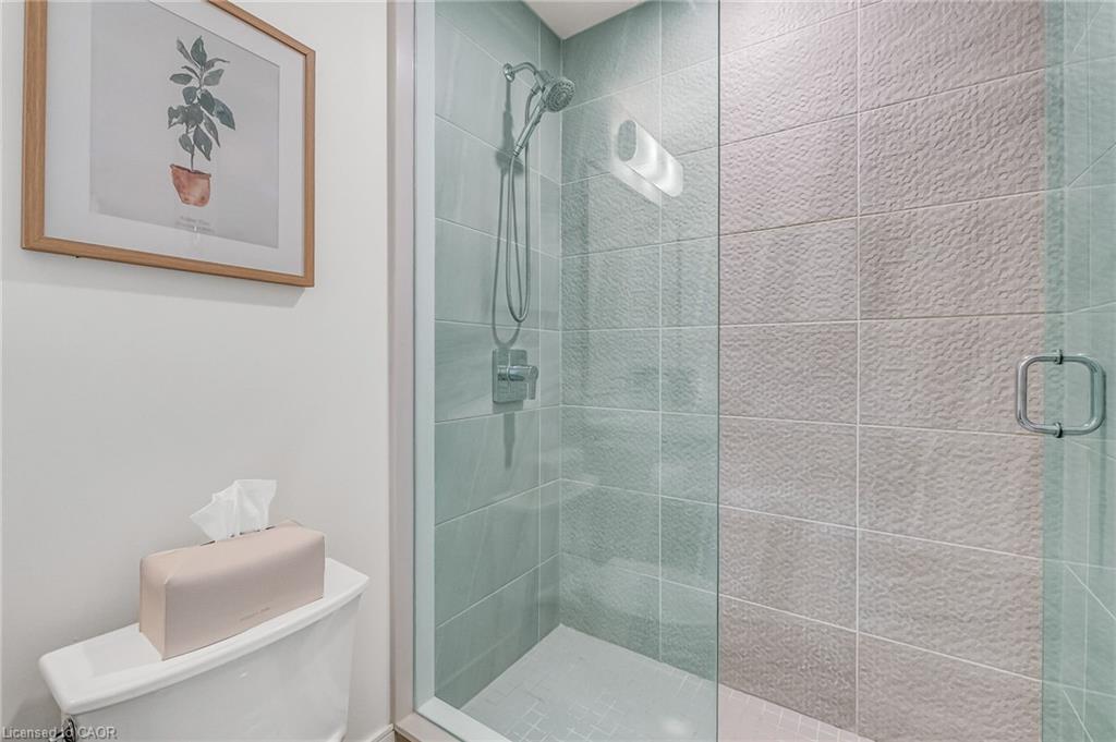 1575 Lakeshore Road W Property Photo 25