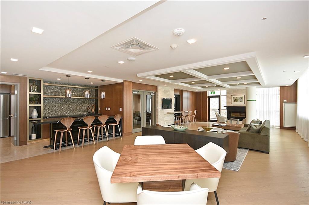 1575 Lakeshore Road W Property Photo 39
