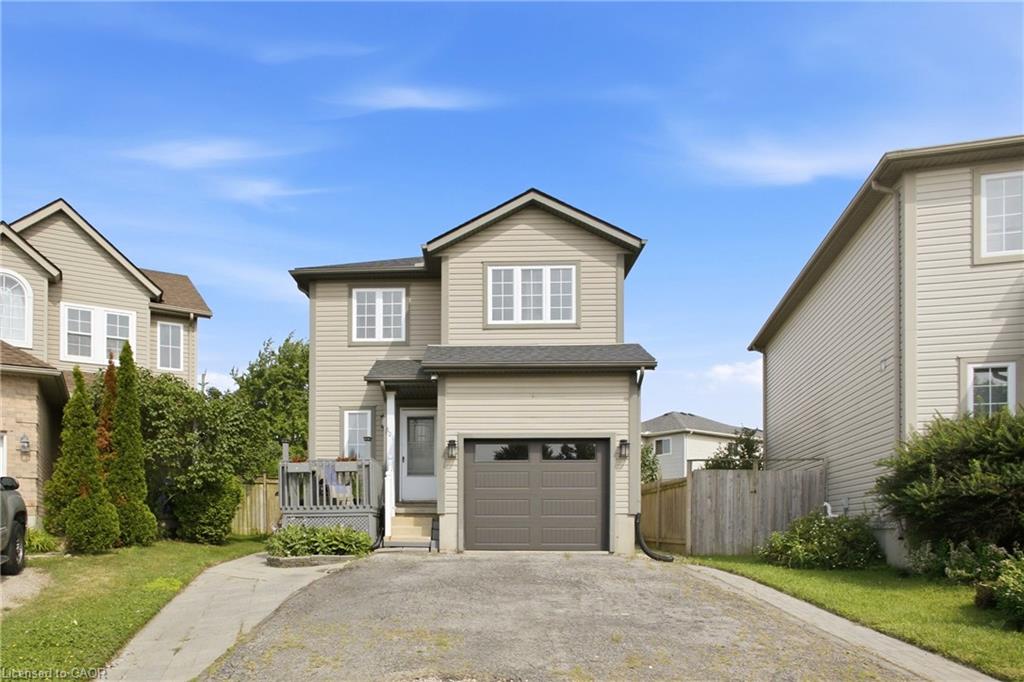801 Hunters Gate Crescent Property Photo 1