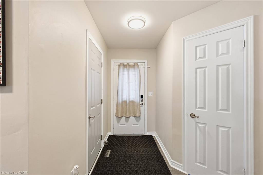 801 Hunters Gate Crescent Property Photo 5