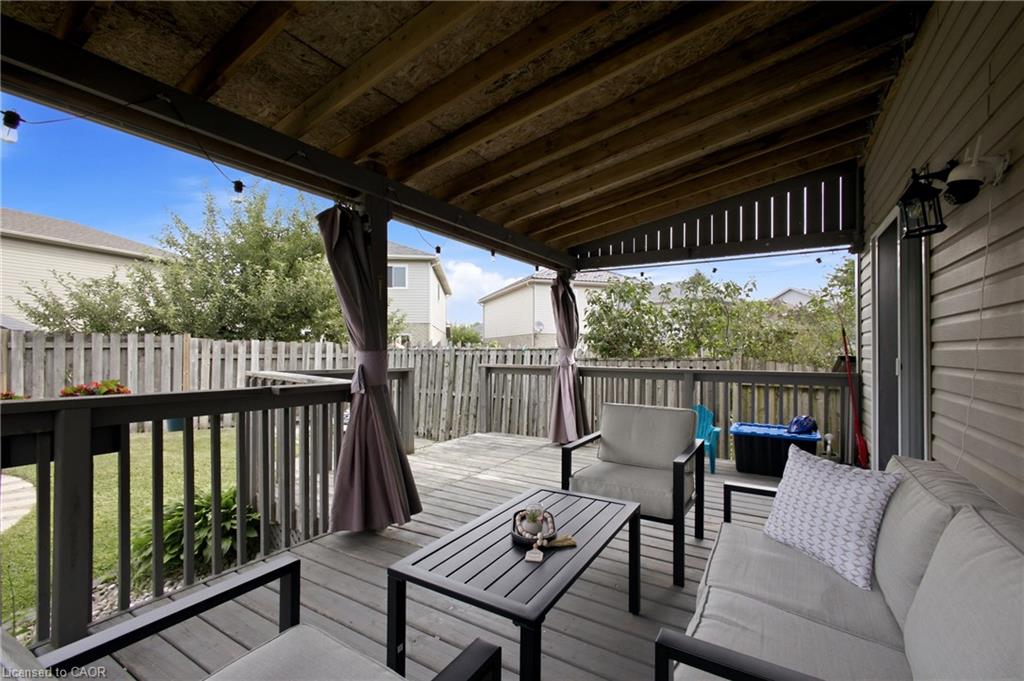 801 Hunters Gate Crescent Property Photo 24