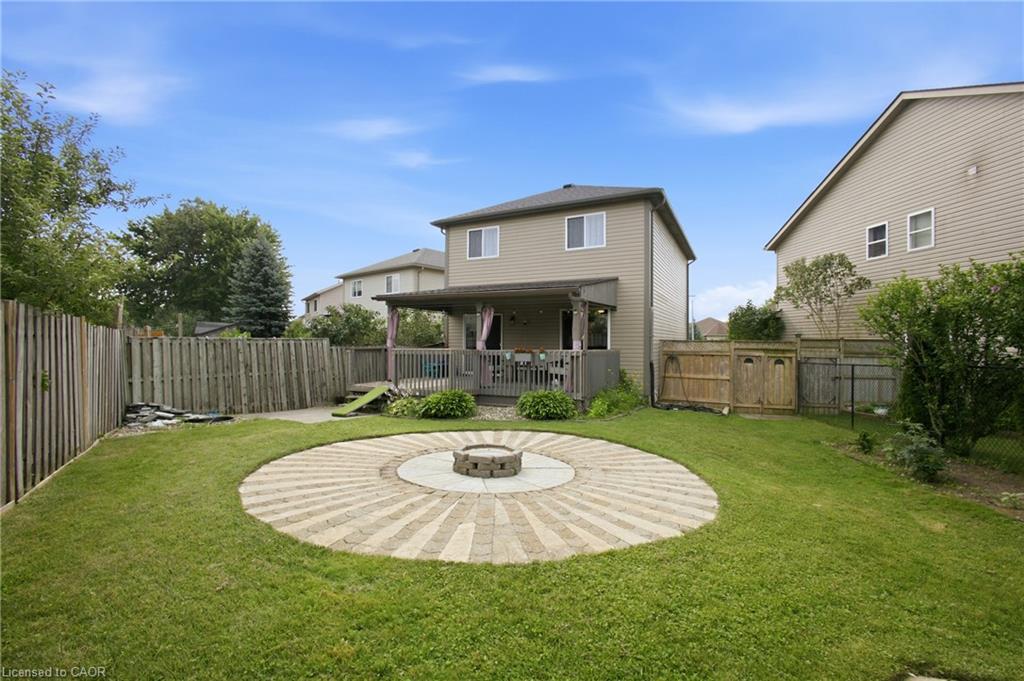 801 Hunters Gate Crescent Property Photo 30