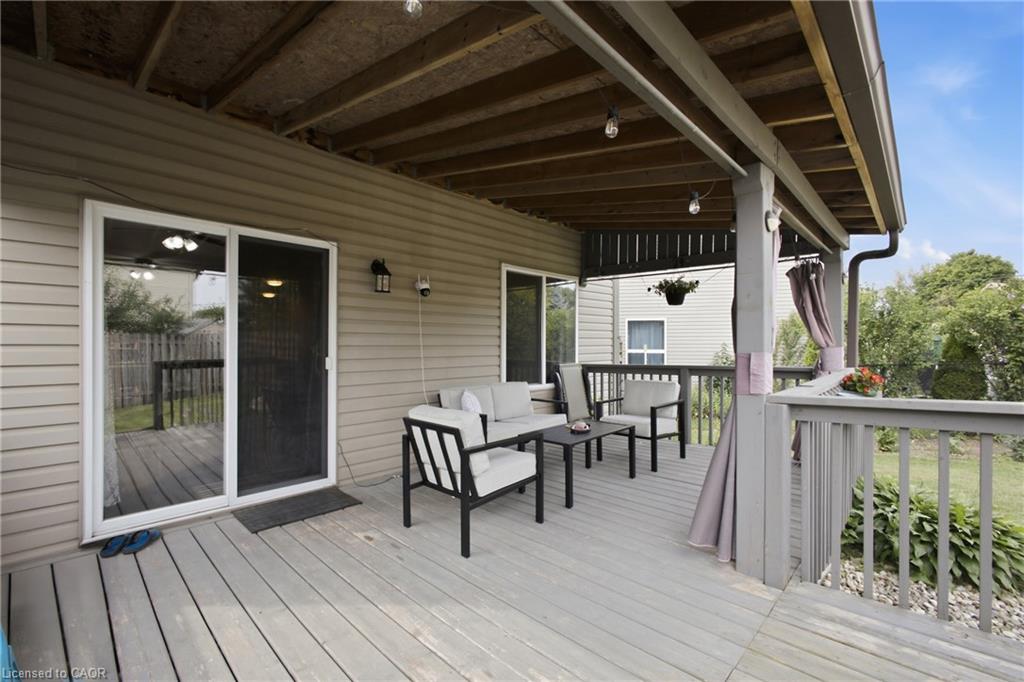 801 Hunters Gate Crescent Property Photo 31