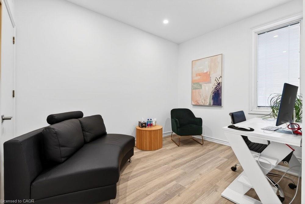 136 Young Street Property Photo 9