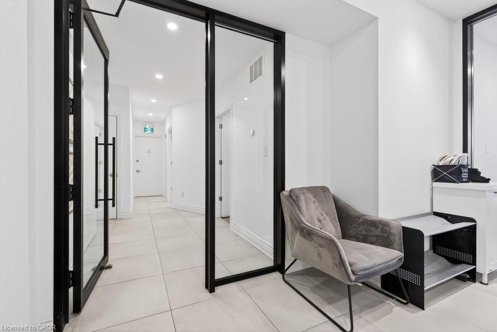 136 Young Street Property Photo 12