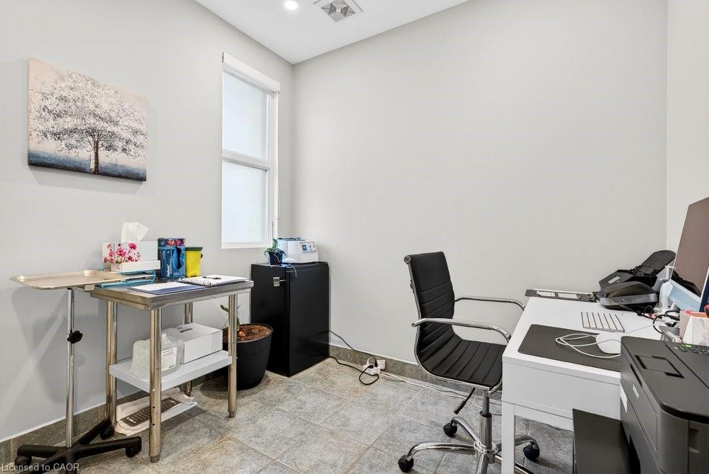 136 Young Street Property Photo 23