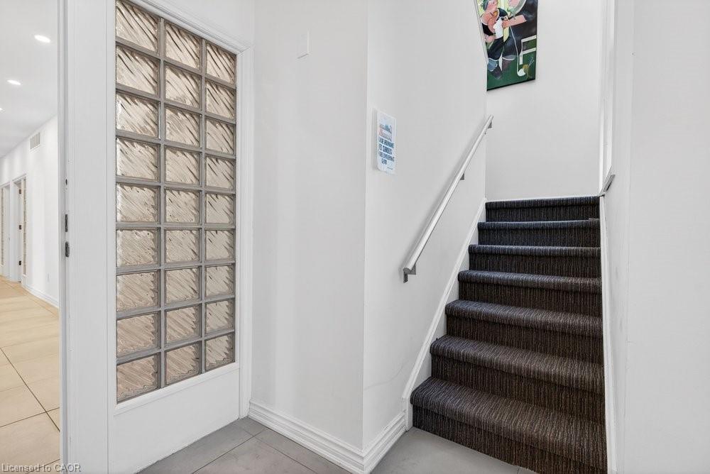 136 Young Street Property Photo 35