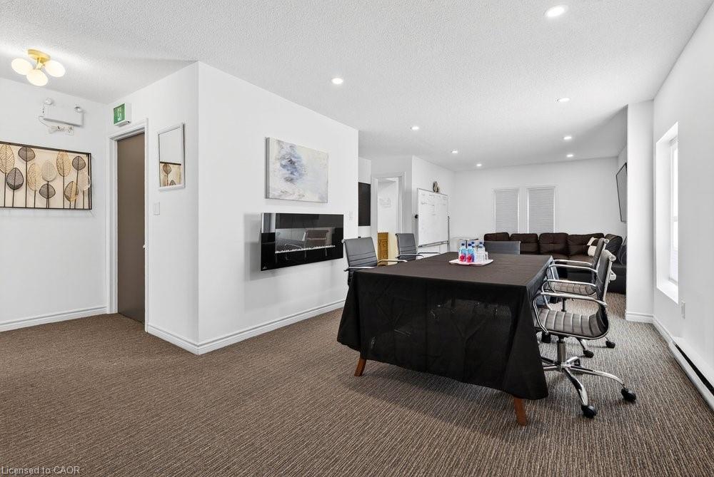 136 Young Street Property Photo 40