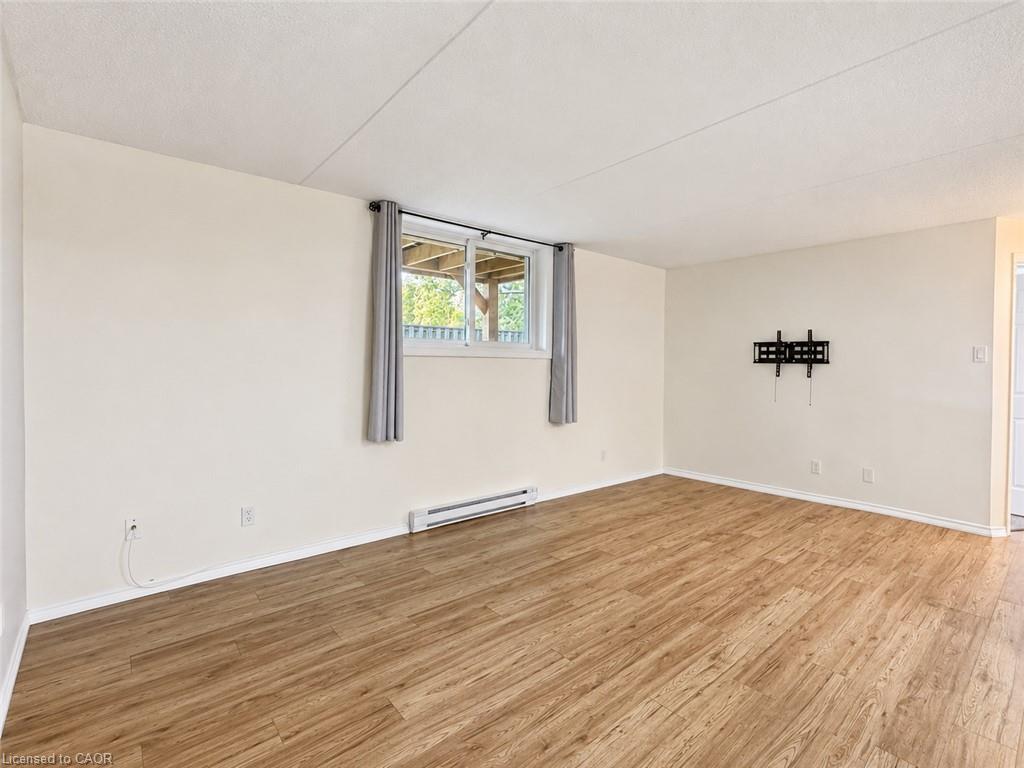 402-266 Overlea Drive Property Photo 5