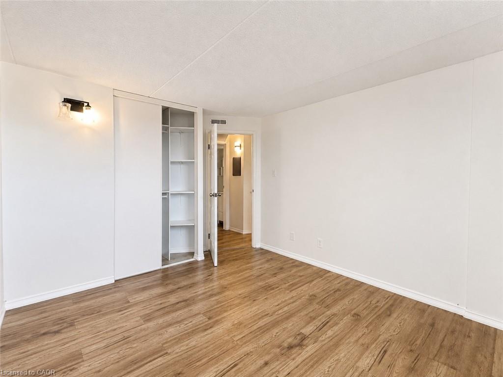 402-266 Overlea Drive Property Photo 9