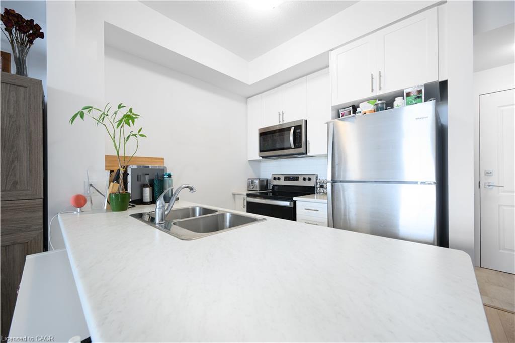 334-450 Dundas Street E Property Photo 10