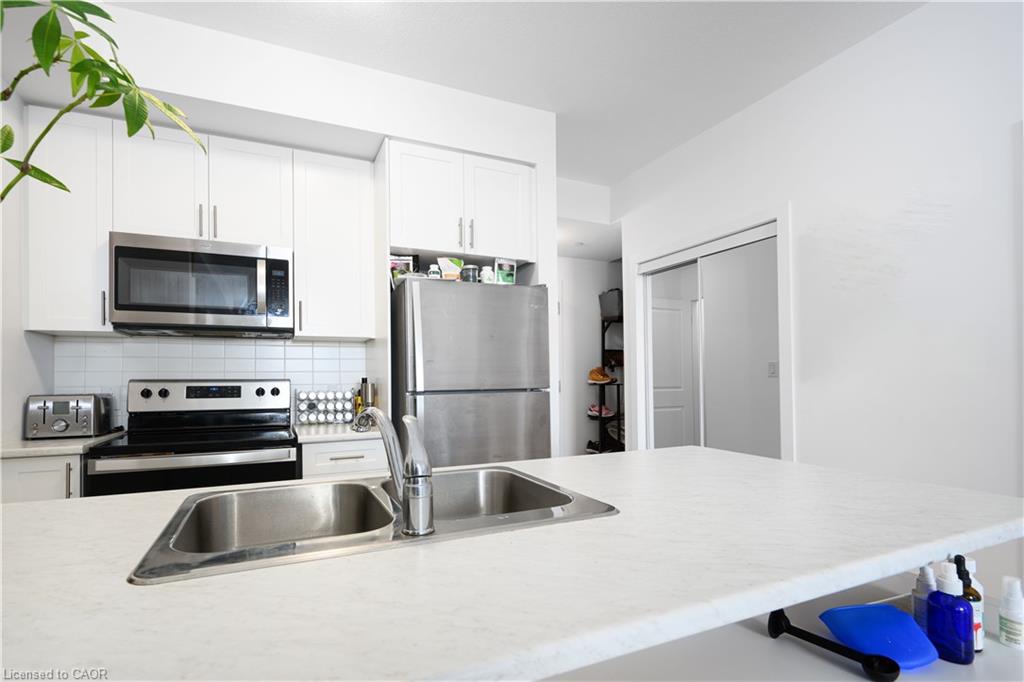 334-450 Dundas Street E Property Photo 11