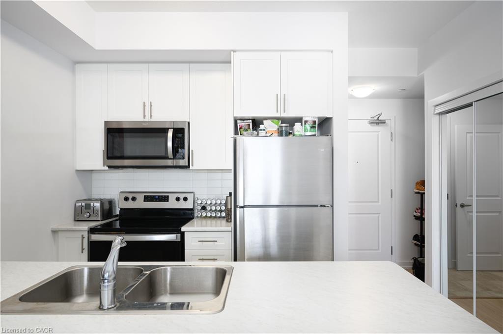 334-450 Dundas Street E Property Photo 12