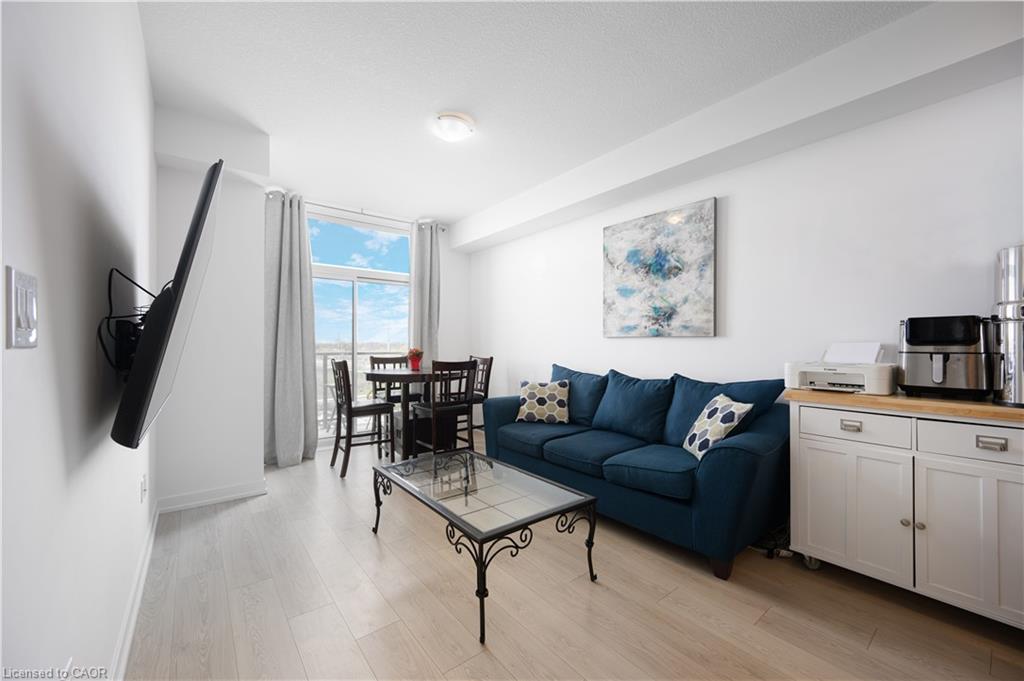 334-450 Dundas Street E Property Photo 14