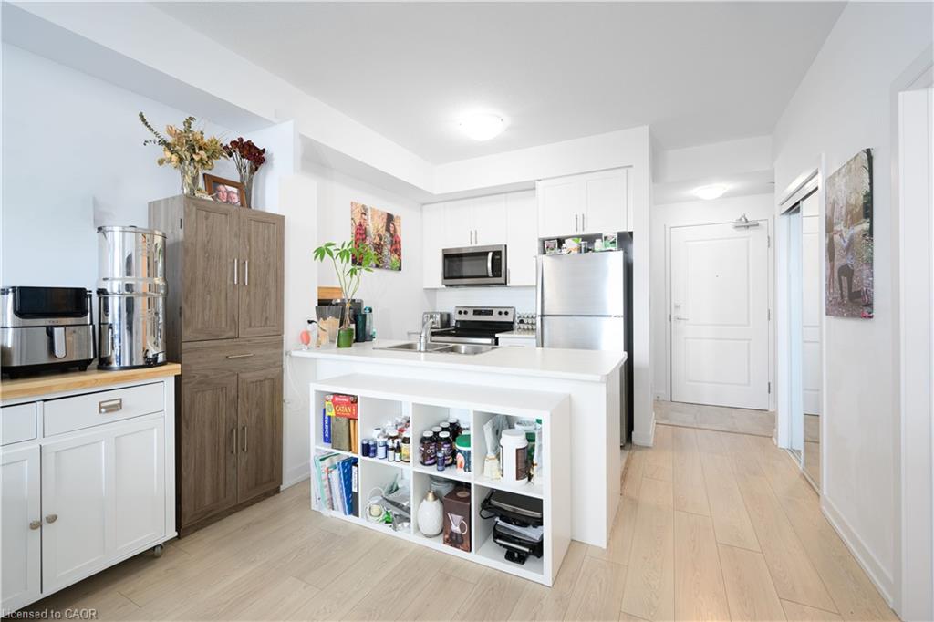 334-450 Dundas Street E Property Photo 15