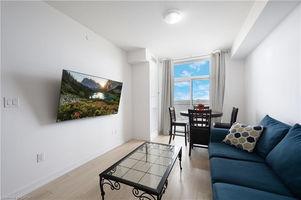 334-450 Dundas Street E Property Photo 16