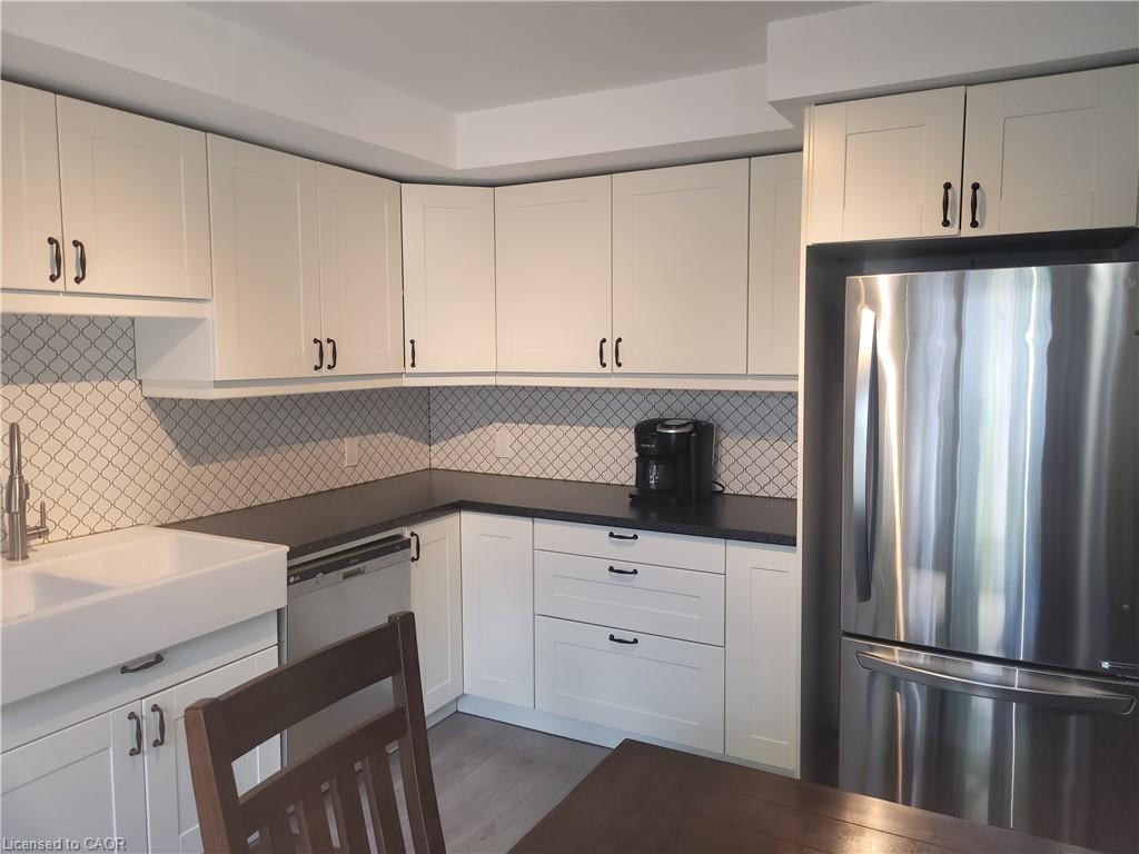 23 Bentley Place Property Photo 6