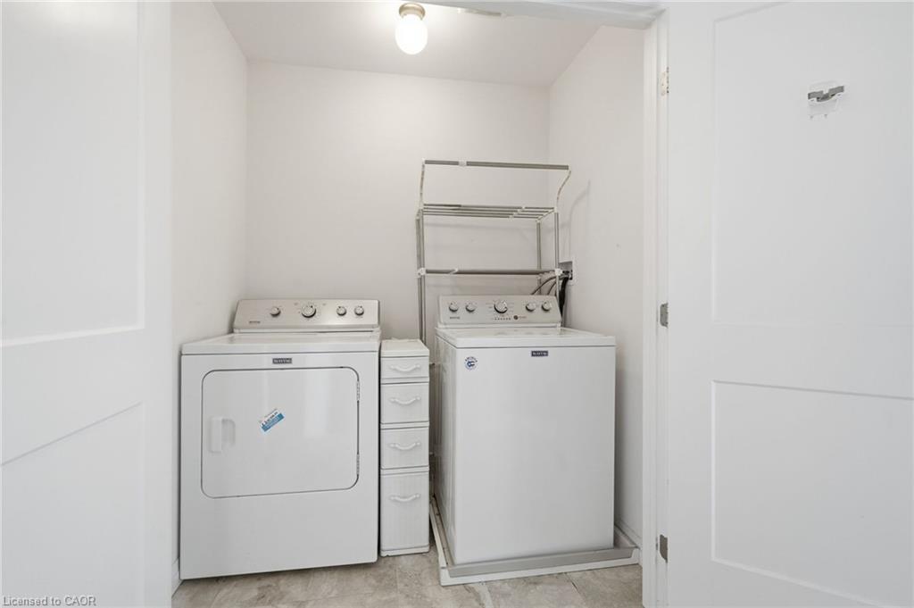 3996 Crown Street Property Photo 13