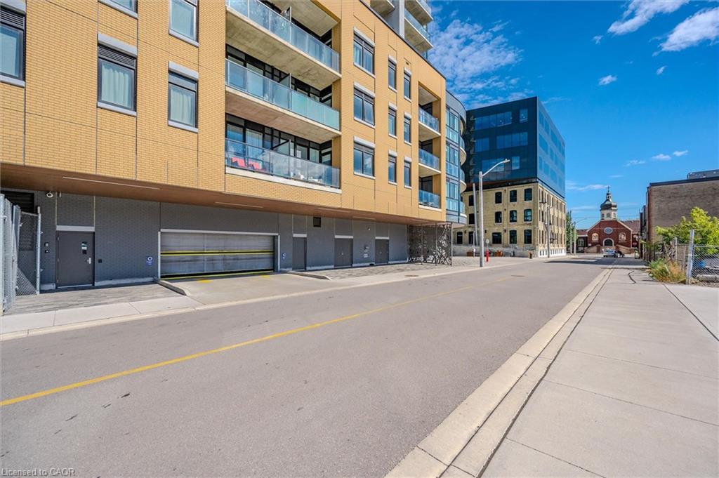 213-108 Garment Street Property Photo 45