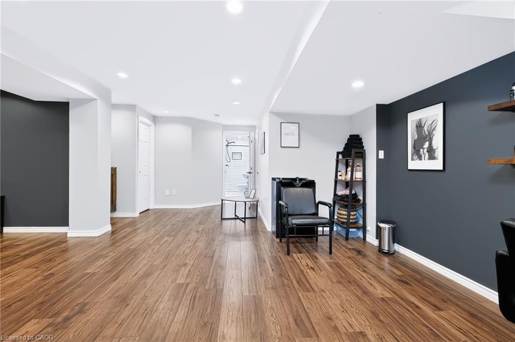 58 Bisset Avenue Property Photo 34