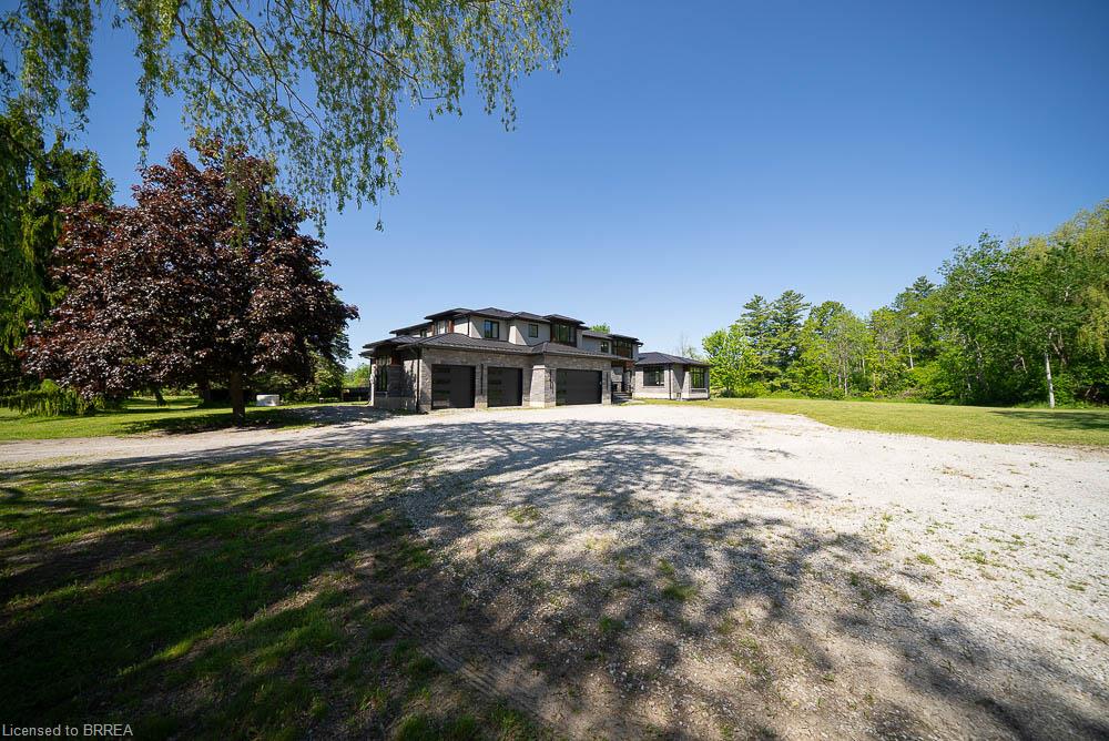 1679 Highway 6 Property Photo 3