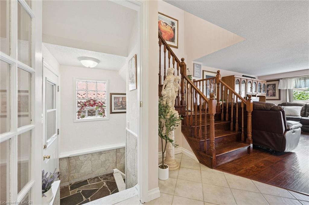 86 Bridlewreath Street Property Photo 3