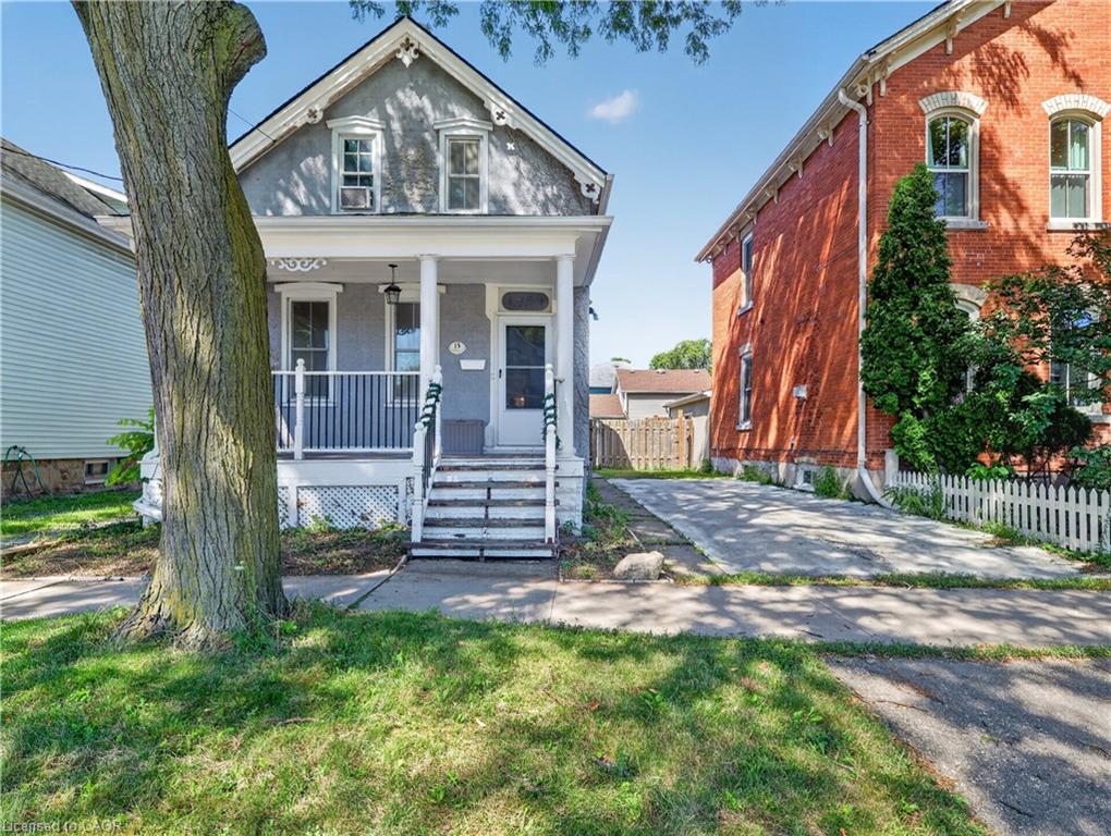 15 Catherine Street Property Photo 2