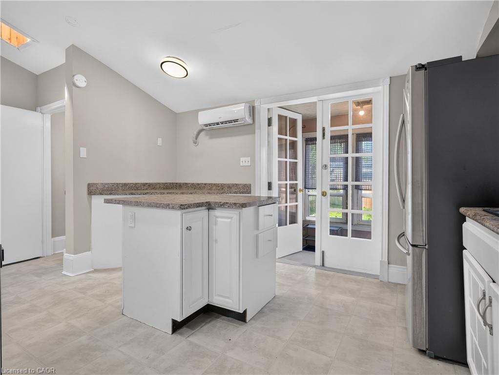 15 Catherine Street Property Photo 10