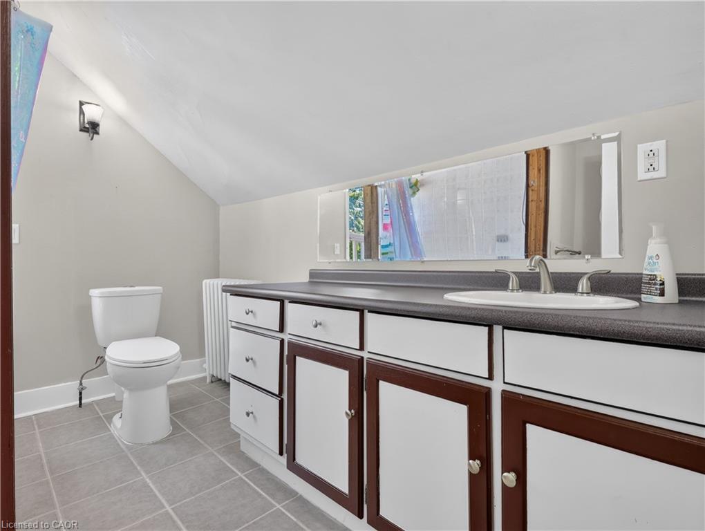 15 Catherine Street Property Photo 17