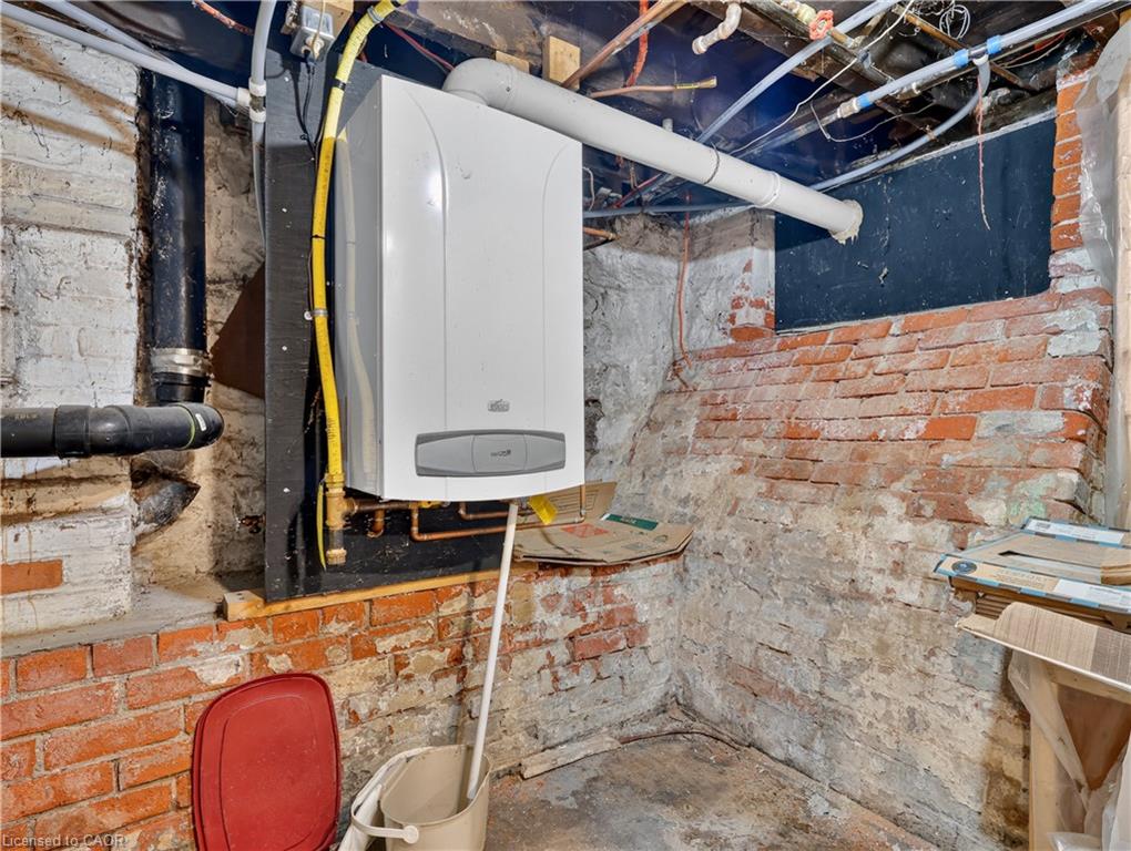 15 Catherine Street Property Photo 25
